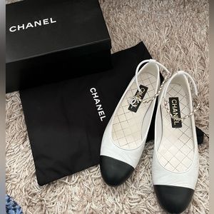 Chanel S22 cruise ballerina flats with ankle chain